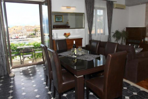 Apartments Romana